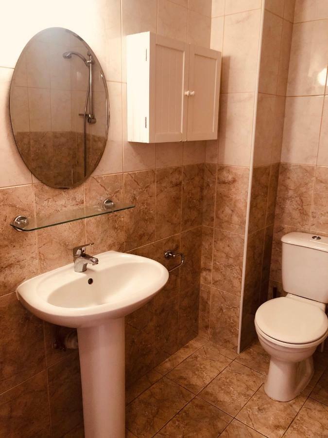 Private Apartment At Aristo Universe III With Pool Paphos Luaran gambar